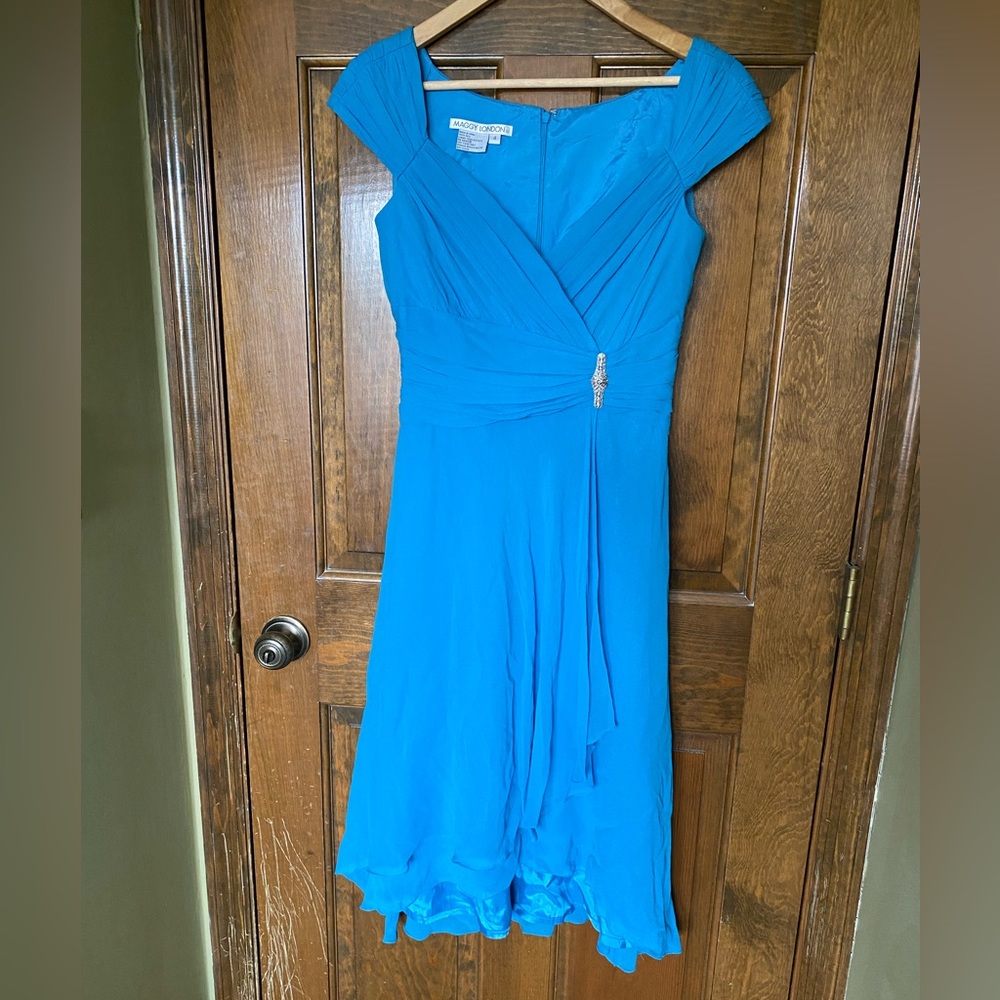Gorgeous flowy dress